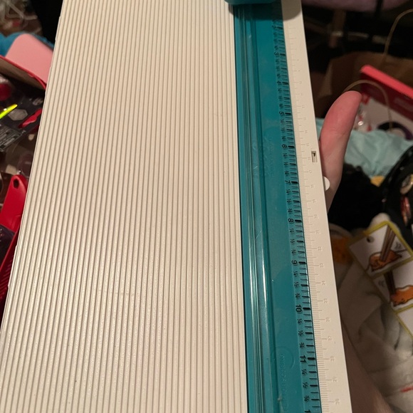 We R Memory Keepers Trim and Score Board - Picture 1 of 2